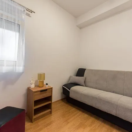 Apartment B&r Split