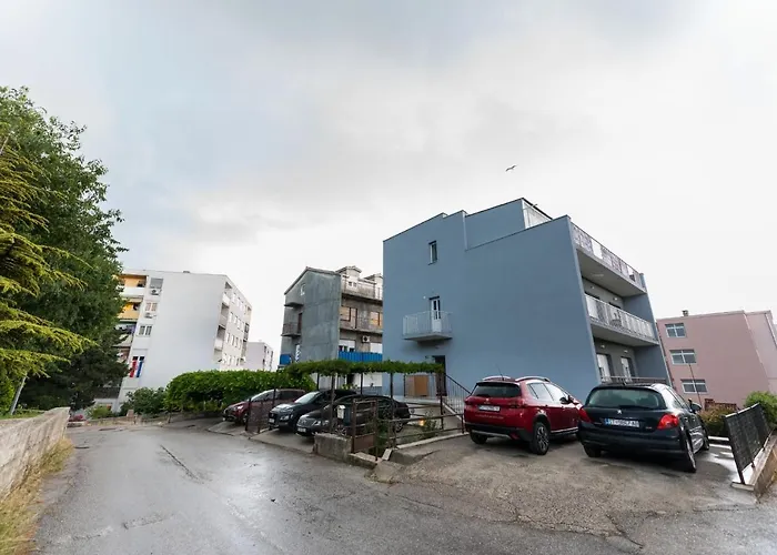 アパート B&r スプリト